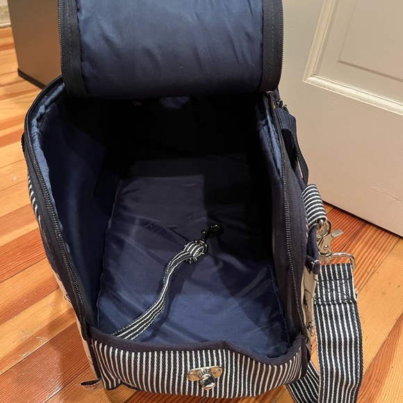 Snoopy Peanuts dog carrier EXCELLENT condition - Picture 8 of 11